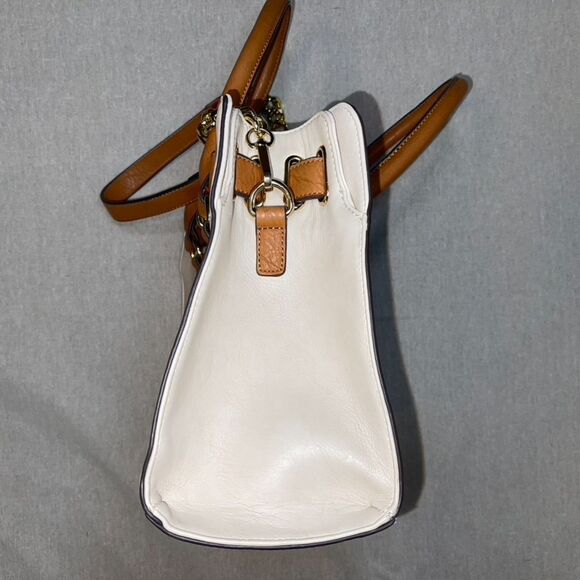 Charming Charlie | Cream Convertible Shoulder Bag - Picture 4 of 14